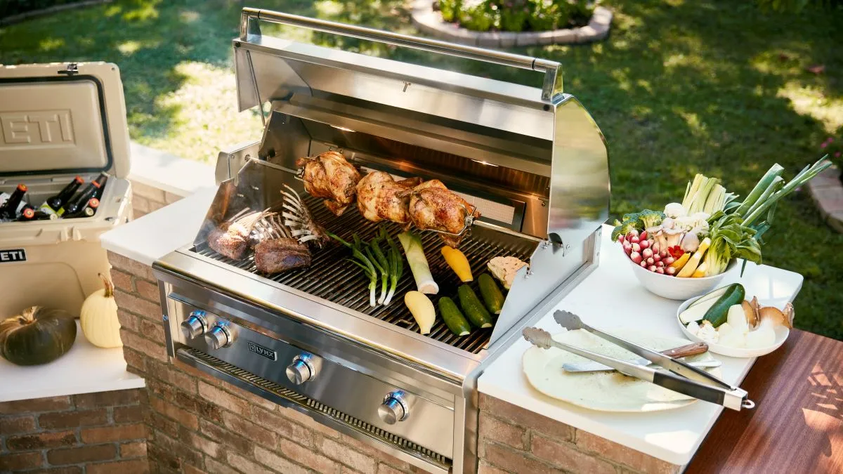 42" Professional Built-in Grill with 1 Trident Infrared Burner and 2 Ceramic Burner and Rotisserie (L42TR)