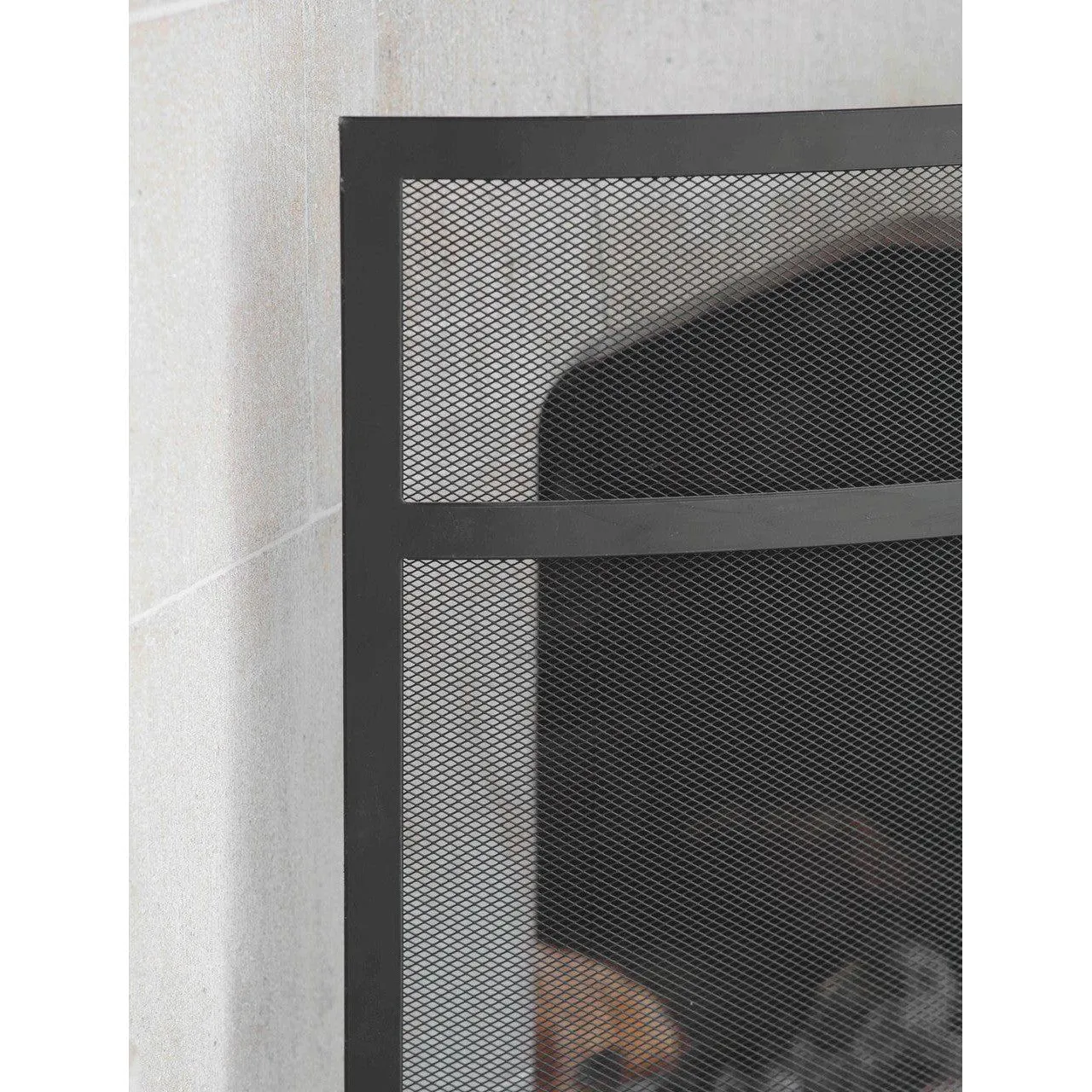 Bretforton Firescreen | Large | Black